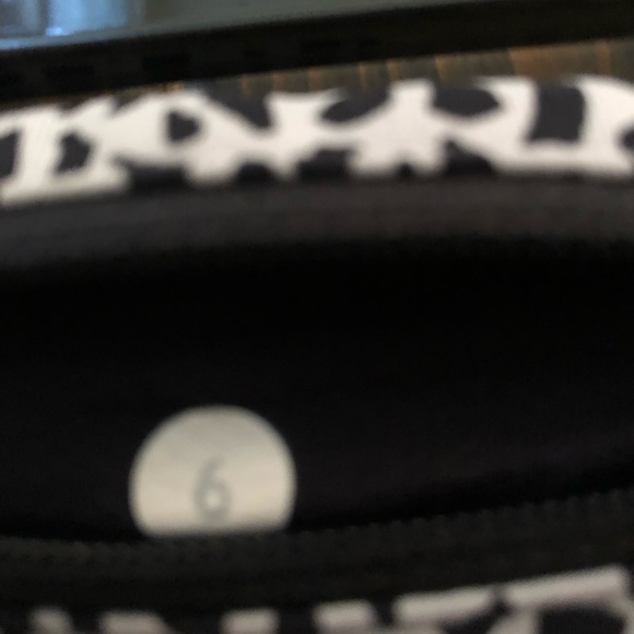 Lululemon speed shorts - Picture 7 of 7